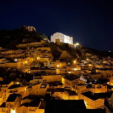 U' Curtigghiu * Scicli